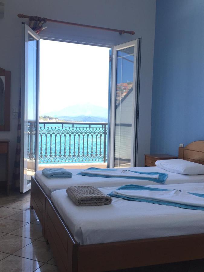 Hotel Damo Питагорио Екстериор снимка