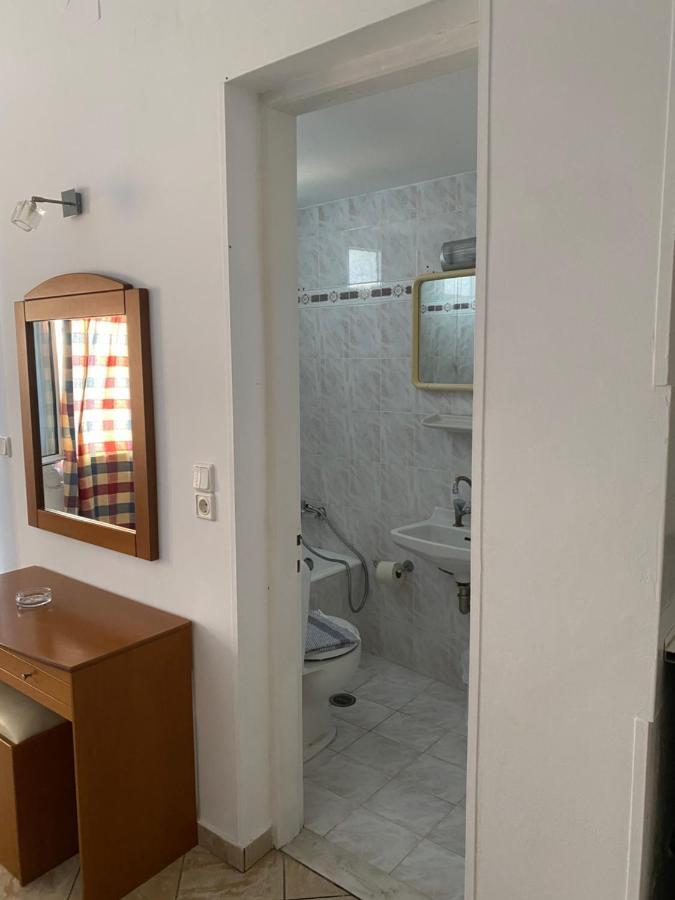 Hotel Damo Питагорио Екстериор снимка