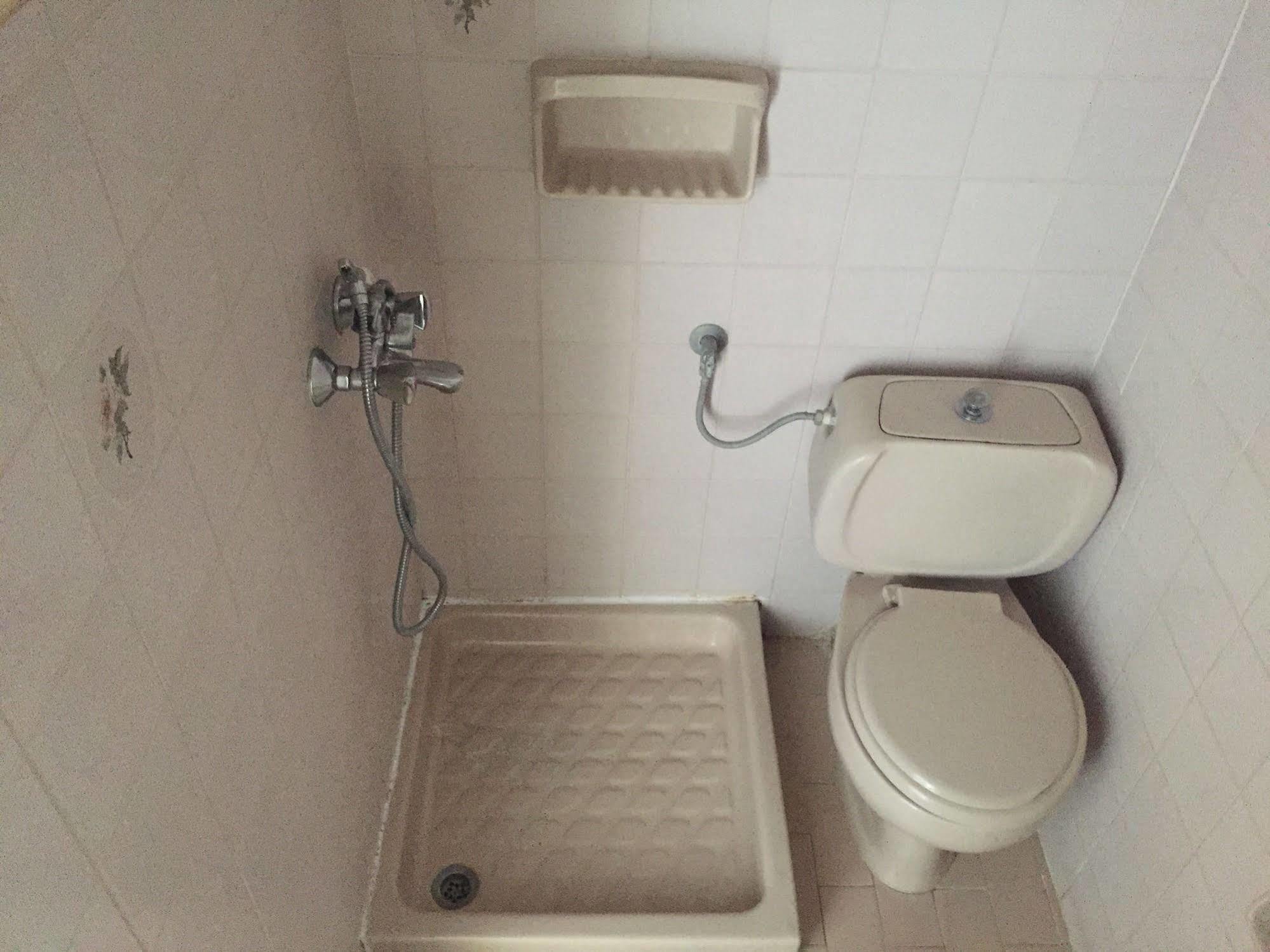 Hotel Damo Питагорио Екстериор снимка