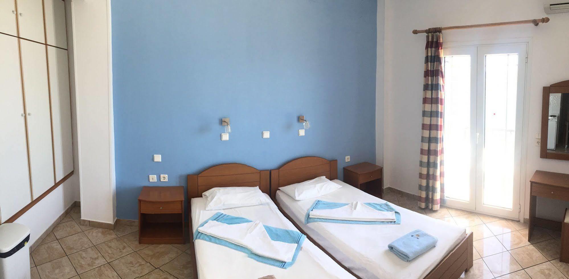 Hotel Damo Питагорио Екстериор снимка